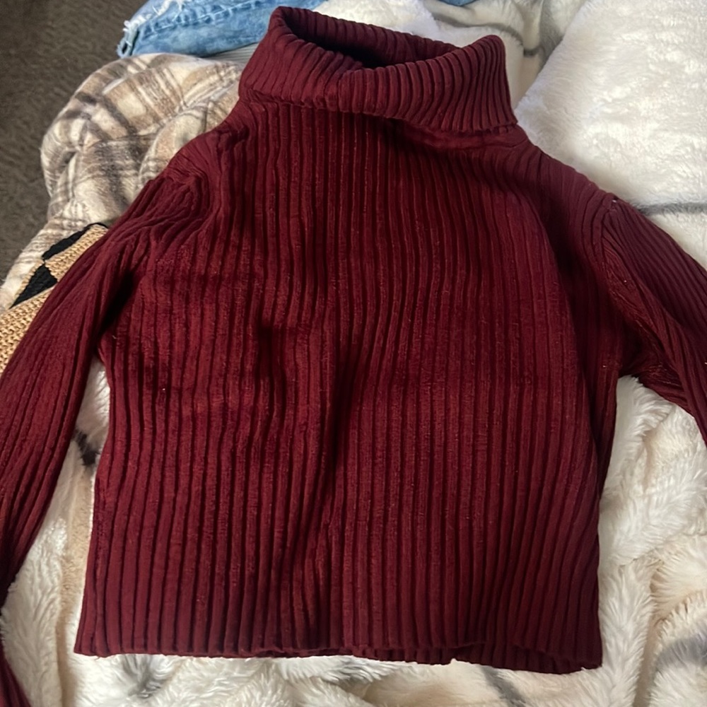 Love Tree cropped red turtleneck